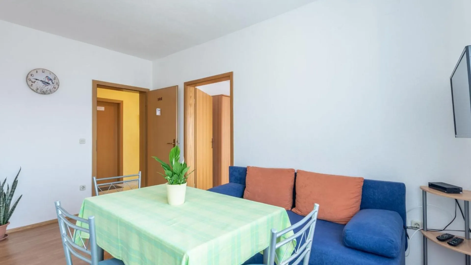 Charming Trogir Apartments With Balcony