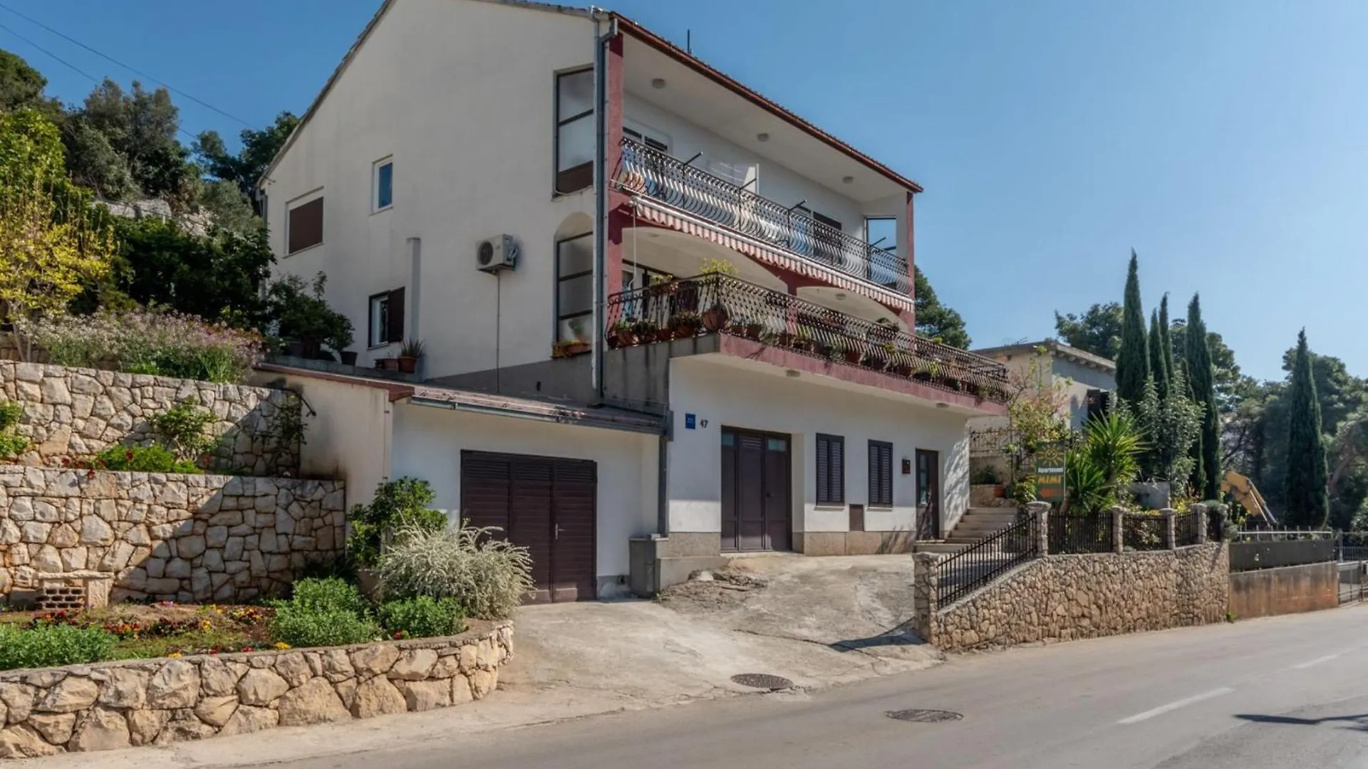 Charming Trogir Apartments With Balcony